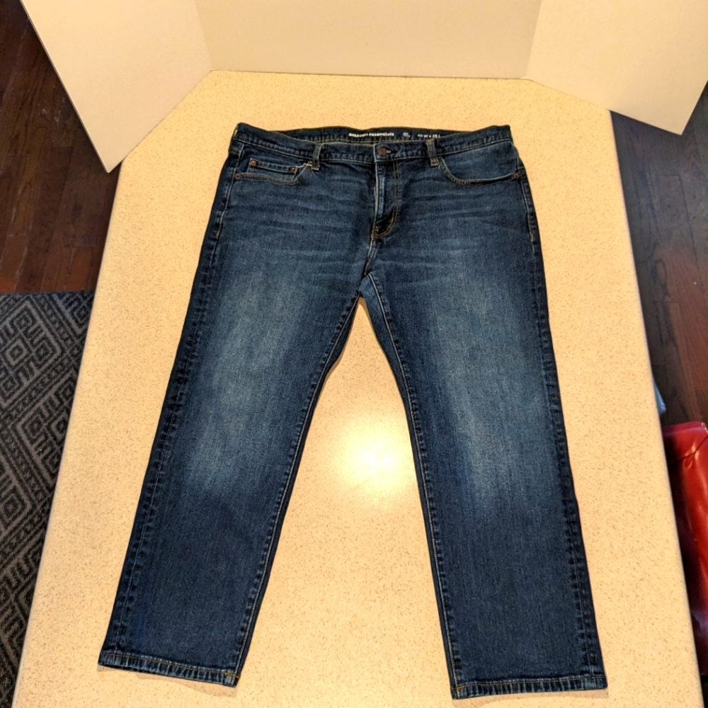 Men's Jeans 40W by 28L by Amazon Essentials.